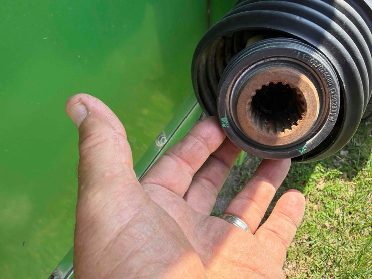 john-deere-630-image-10