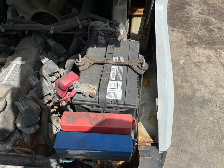 #6069-•-2016-5000lb-unicarriers-lp-forklift-image-17