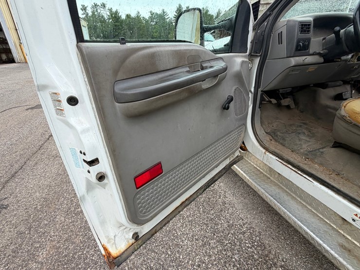 2001-ford-f450-image-70