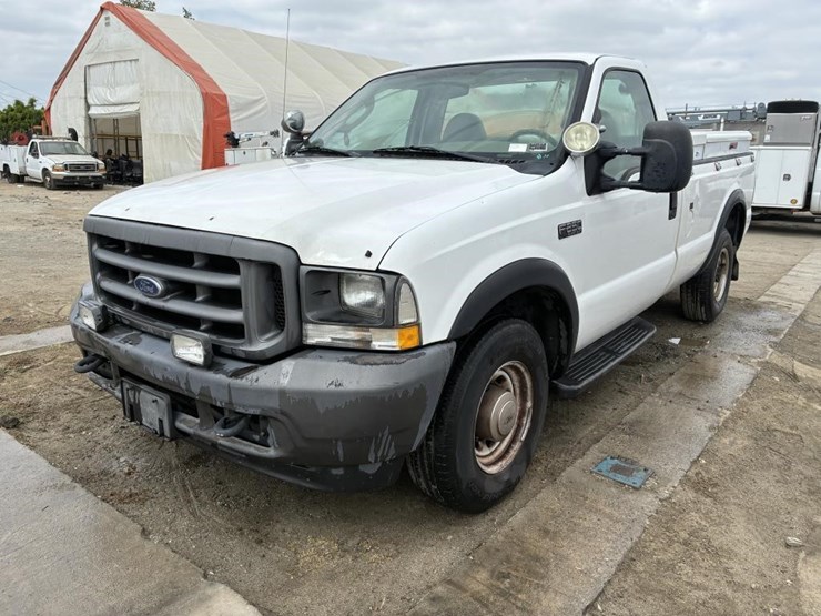 2004-ford-f250-image-1