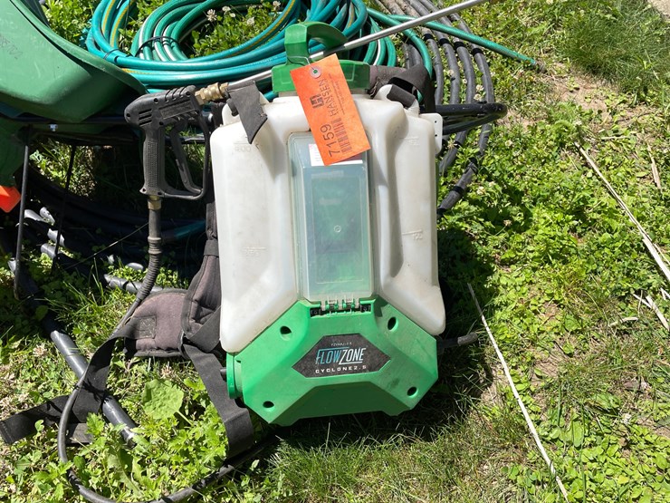 #7159-•-assorted-lawn-and-garden-items-image-3