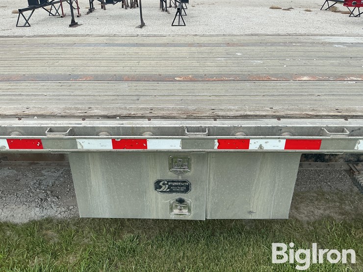 2013-great-dane-trailer-image-16