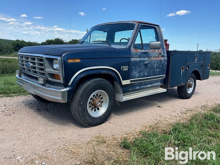 1986-ford-f250-image-1
