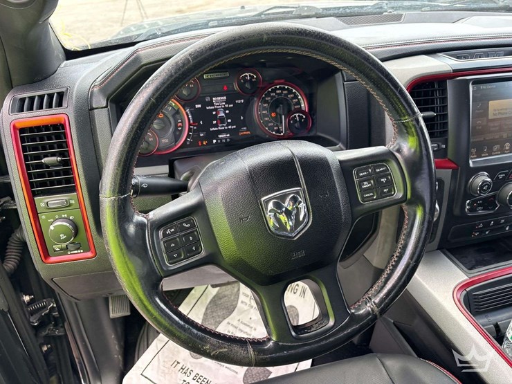 2017-dodge-1500-image-17