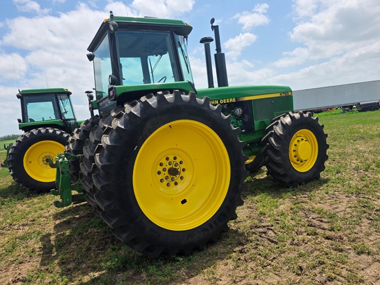 john-deere-4755-image-18