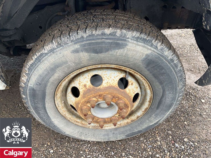 2006-ford-e-series-s/a-cube-van-image-12