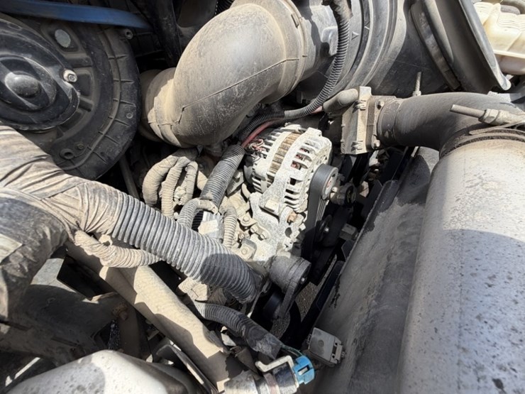 2006-chevrolet-c4500-4x4-service-truck-image-14