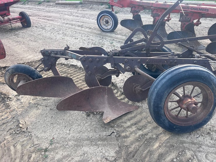 john-deere-44-image-8