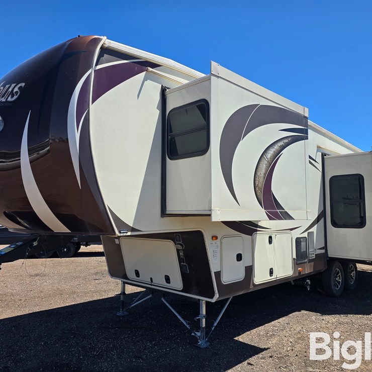2015 Forest River Columbus 340RK 5th Wheel Camper
