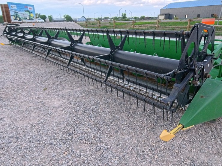 john-deere-635f-image-11
