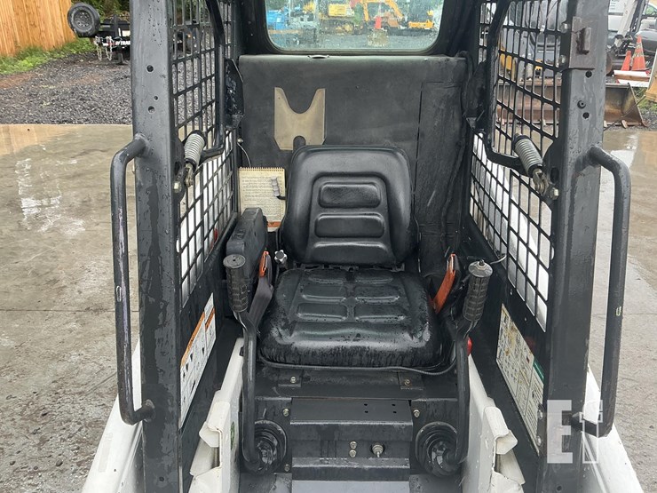 2012-bobcat-s70-image-12