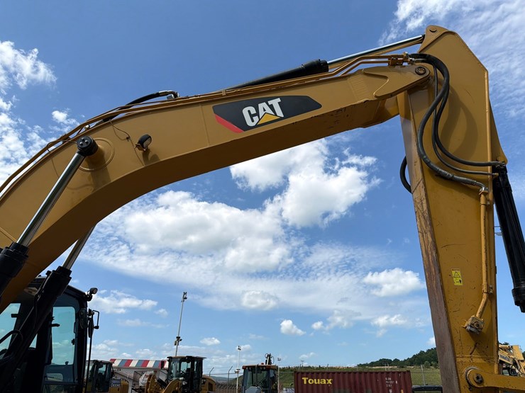 caterpillar-336el-image-24