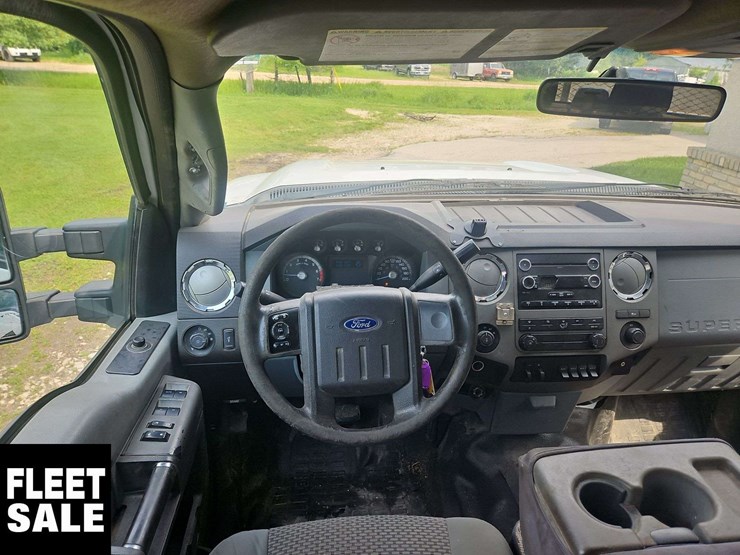 2011-ford-f350-image-19