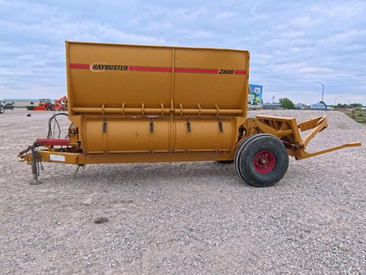 haybuster-2800-image-1