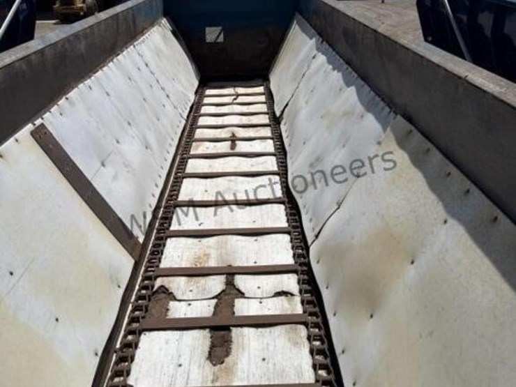 2020-versa-v-bottom-spreader-trailer-image-18