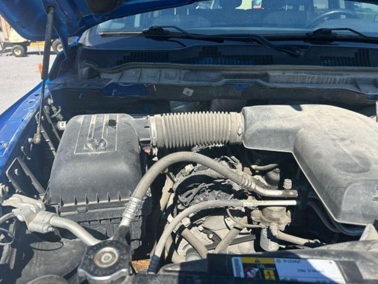 2021-ram-1500-classic-image-51