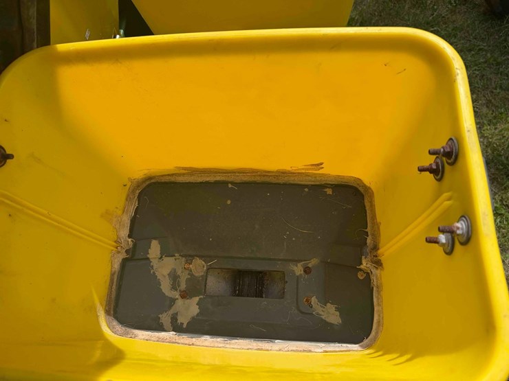 john-deere-7300-image-14