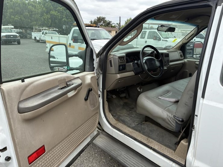 2004-ford-f250-image-18