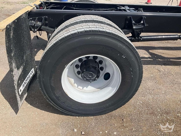 2019-international-durastar-4300-image-24