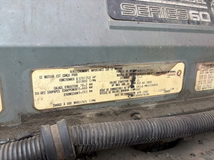 1992-freightliner-usf-1e-asphalt-distributor-truck-image-14
