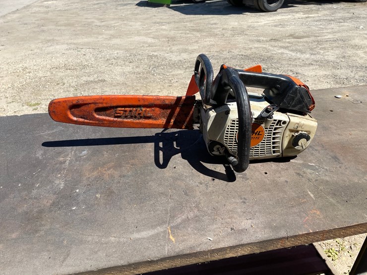 #7184-•-stihl-ms201-tc-chainsaw-image-3