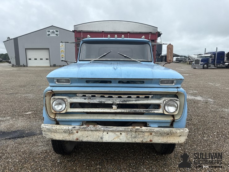 1965-chevrolet-c60-image-2