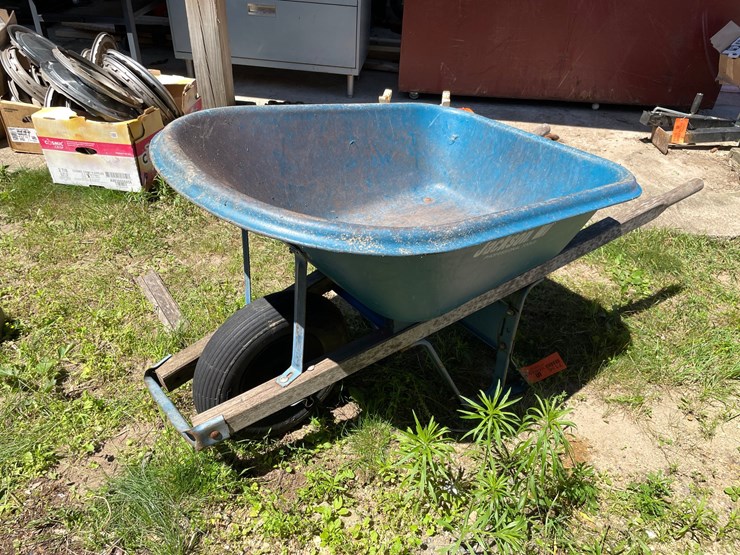 #7156-•-jackson-poly-tub-wheelbarrow-image-1