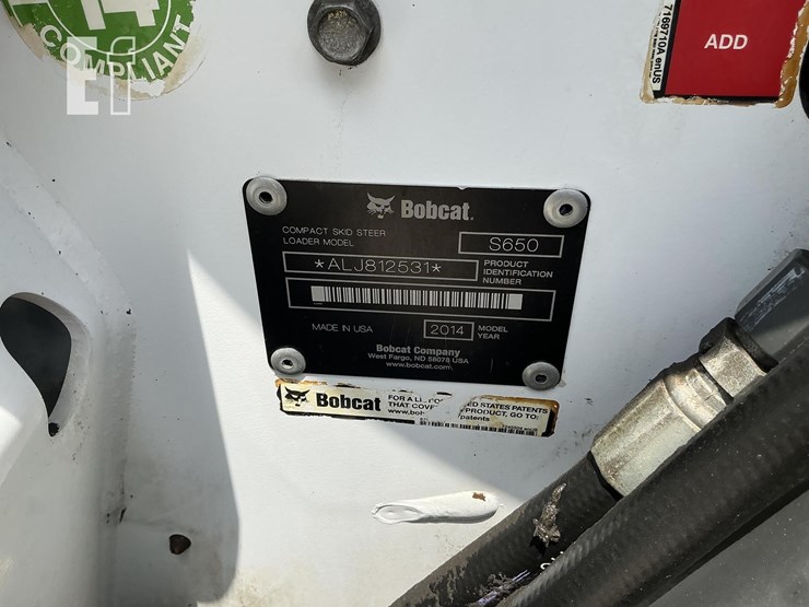2014-bobcat-s650-image-19