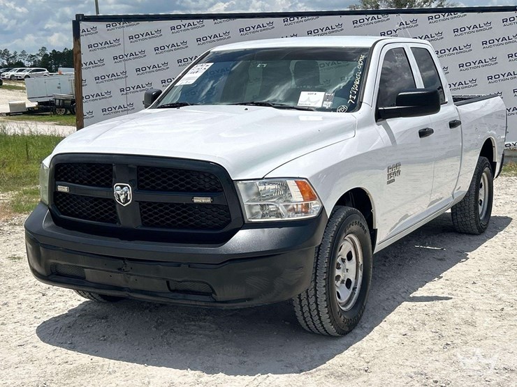 2020-ram-1500-classic-image-1