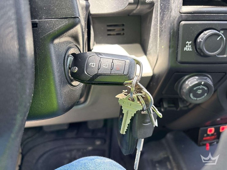 2017-ford-f150-image-33
