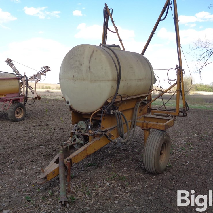 AgChem SK440 Pull-Type Sprayer