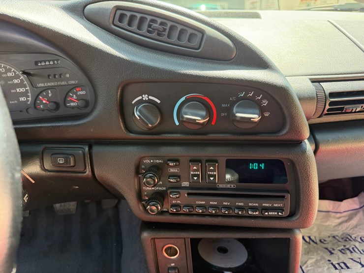 #1466-•-1994-chevrolet-camaro-z28-image-57