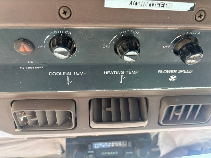 john-deere-6620-titan-ii-image-87
