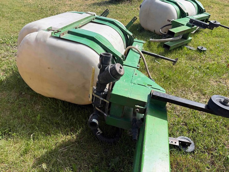 john-deere-saddle-tanks-image-8