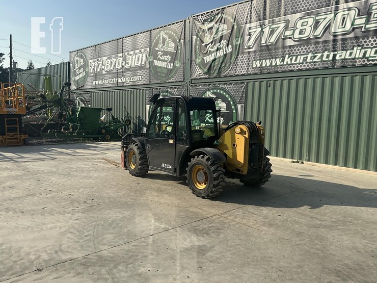 2016-caterpillar-th255c-image-2
