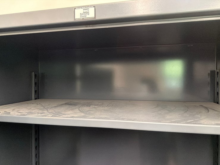 #3522-•-heavy-duty-industrial-steel-cabinet-|-located-in-st.-rose,-la-image-3