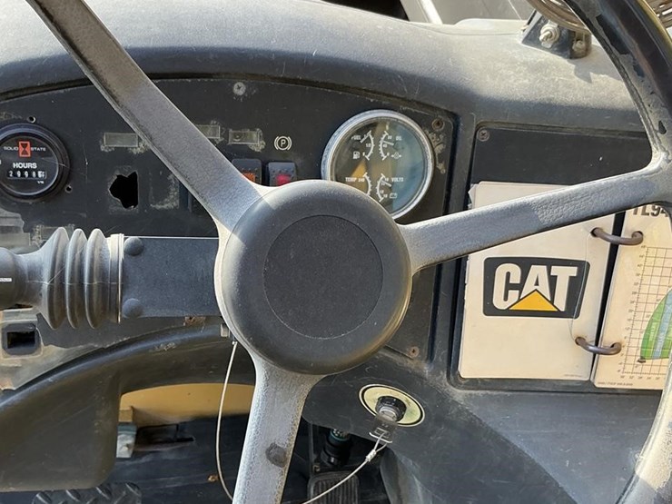 2007-caterpillar-tl943-image-11