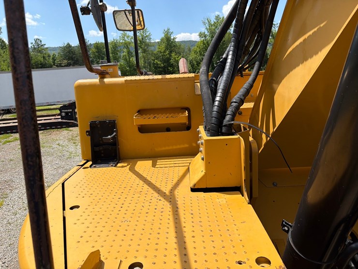 caterpillar-328d-lcr-image-46