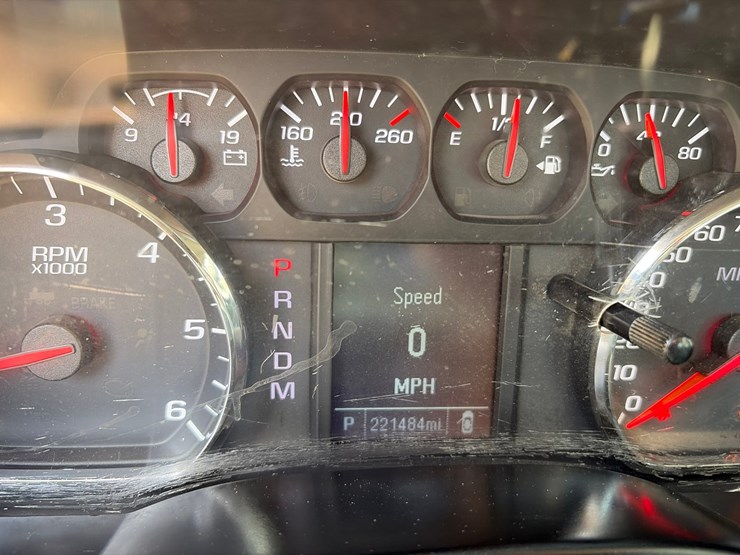 2016-chevrolet-silverado-1500-image-10