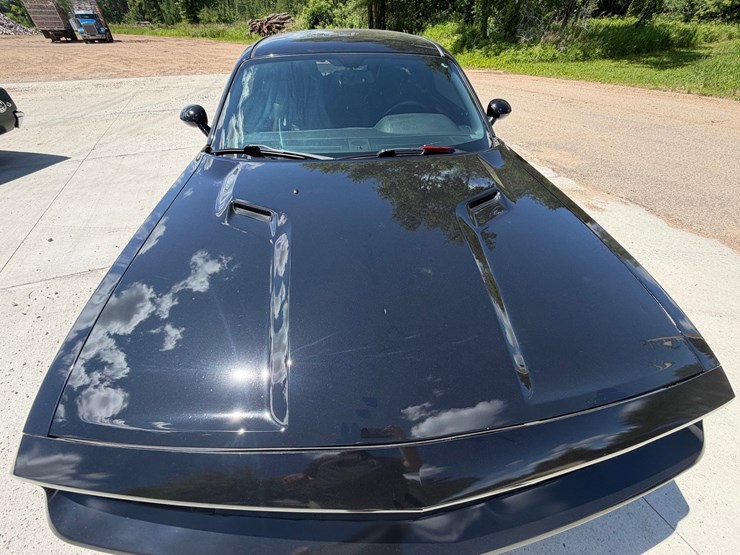 #1465-•-2013-dodge-challenger-sxt-image-11
