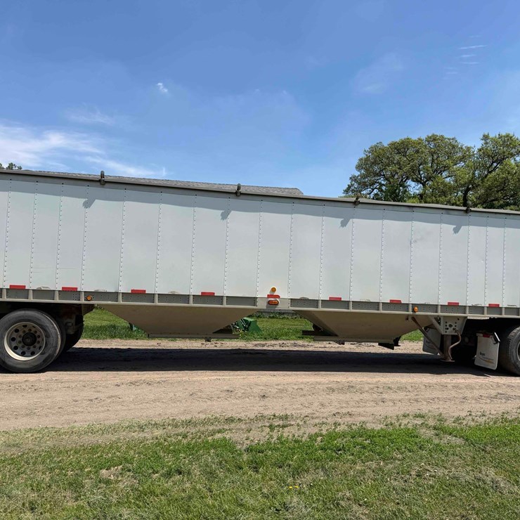 1998 CORNHUSKER HOPPER
