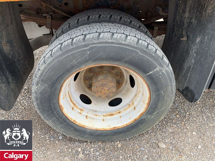 2015-ford-f550-image-11