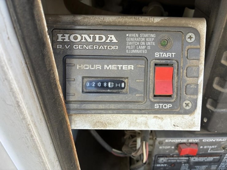 2002-ford-f550-image-14