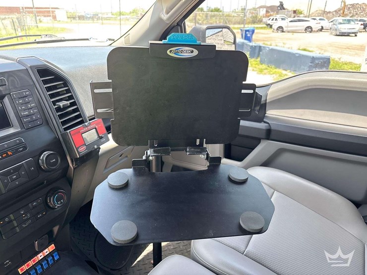 2017-ford-f150-image-26