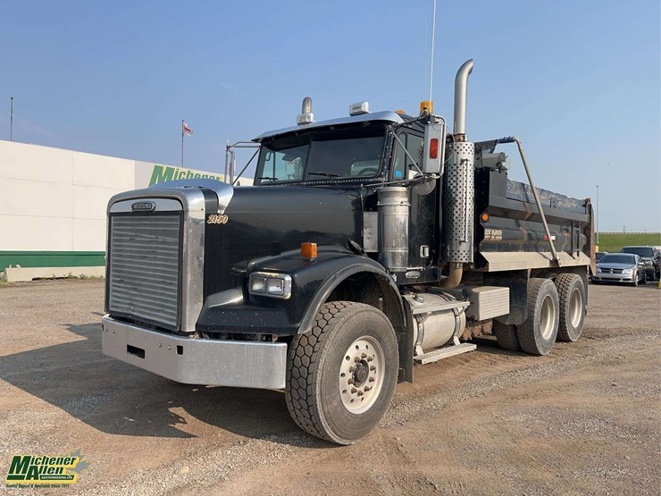 2008-freightliner-fld120-image-1