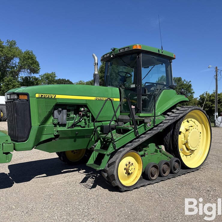 1997 JOHN DEERE 8300T