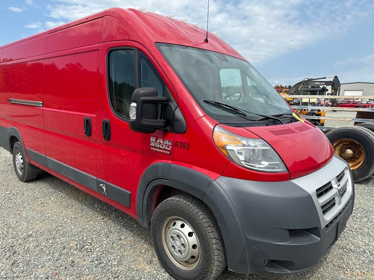 2015-dodge-ram-van-image-74
