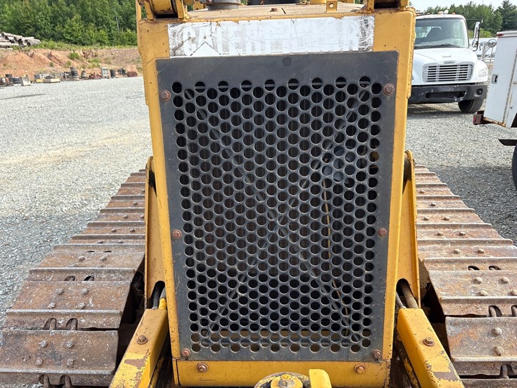 caterpillar-d3c-xl-image-15