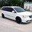 2016-chrysler-town-&-country-image-3
