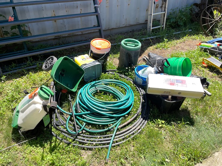 #7159-•-assorted-lawn-and-garden-items-image-1